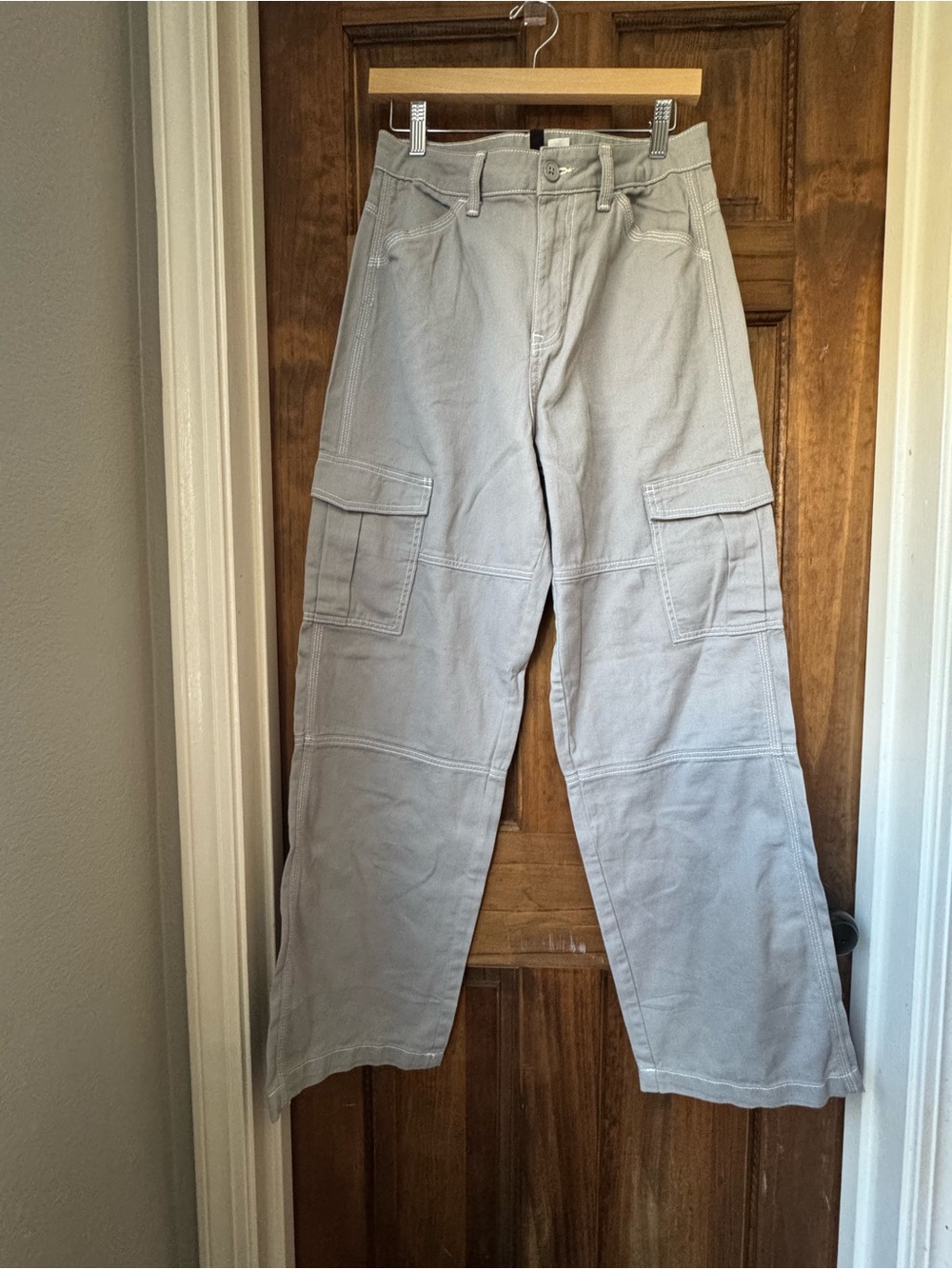 H&M Gray Utility Pants
Cargo Streetwear Relaxed